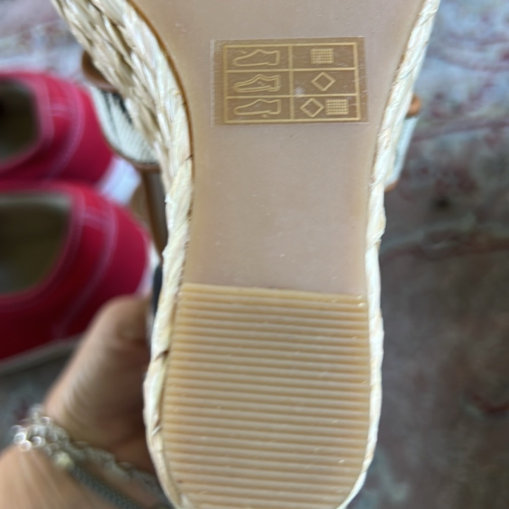 Just fab beautiful high platform, shoes, canvas, black, and brown - Picture 10 of 10